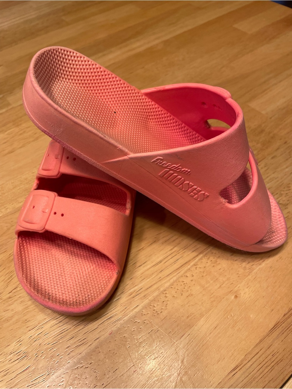 Freedom Moses Coral Pink Kids Slide Sandals